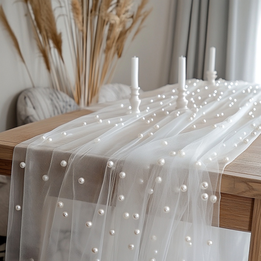 Christmas Table Runner - Bieżnik na stół z perłowego szyfonu